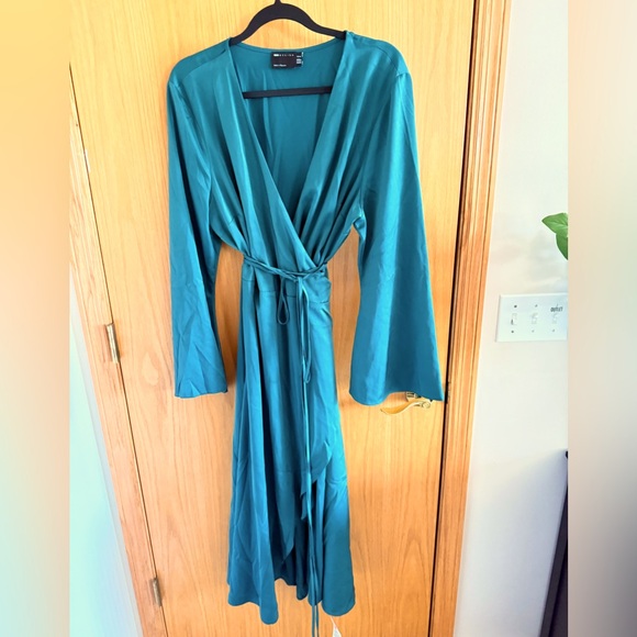 ASOS Curve Teal Satin Wrap Dress - Picture 6 of 6